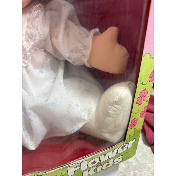 Flower Kids Doll By Blue Box Blond Hair White Blue Dress Freckles Brn Eyes 1983 - Picture 3 of 11